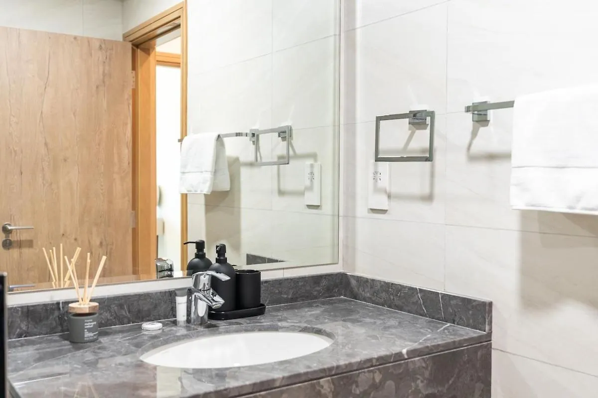 Trendy 1-Bedroom Apartment In Business Bay Dubai