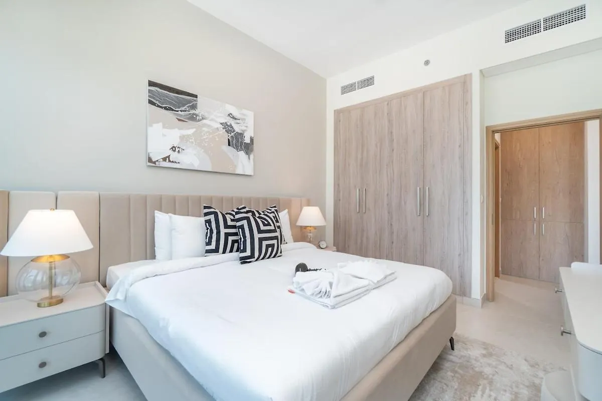 Trendy 1-Bedroom Apartment In Business Bay Dubai