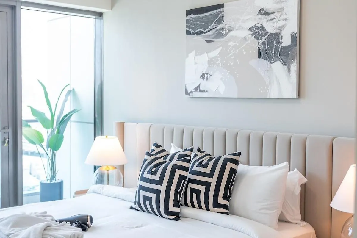 Trendy 1-Bedroom Apartment In Business Bay Dubai