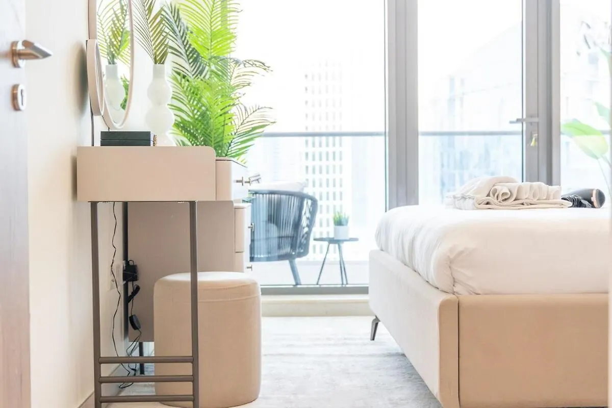 Trendy 1-Bedroom Apartment In Business Bay Dubai 0*,